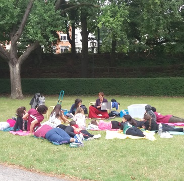 Lire dans les parcs schaerbeek