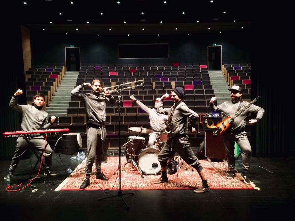 Photo des membres du groupe Superska